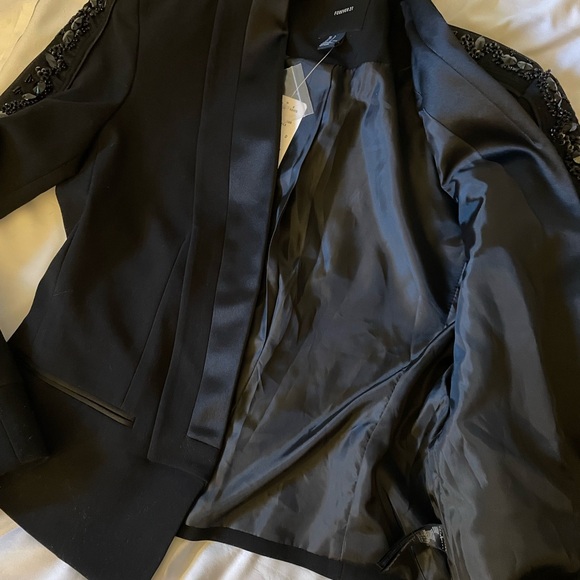 Elegant Black Beaded Blazer forever21 size small - Picture 2 of 5